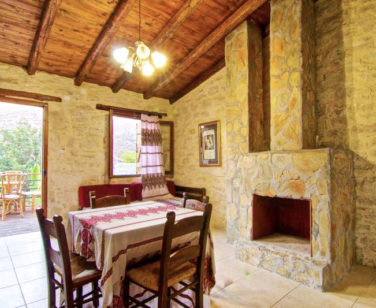 Accommodation in Bali Crete - Studio 9 - Stone Village