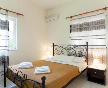 Spacious Villa in Crete Bali - Villa Klados - Bedroom 1